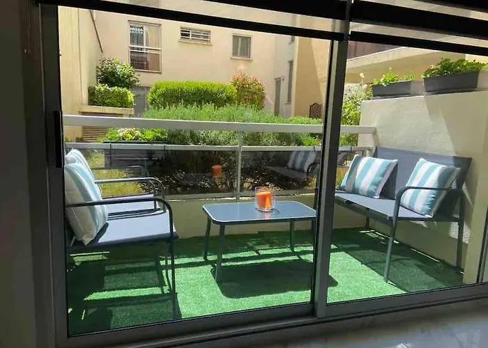 Superbe Appartement Carre Delfino Port De Nice
