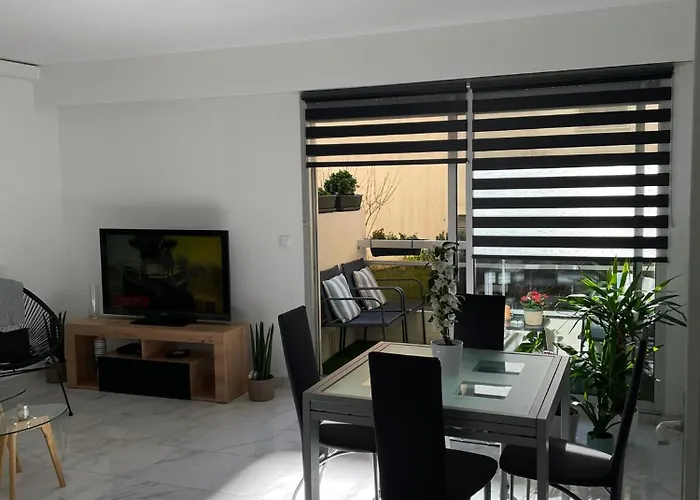 Superbe Appartement Carre Delfino Port De Nice
